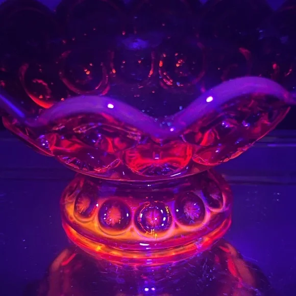 Vintage LE Smith Moon & Stars Ruby Red & Amberina Glass Footed Bowl ~ GLOWS - Picture 10 of 10